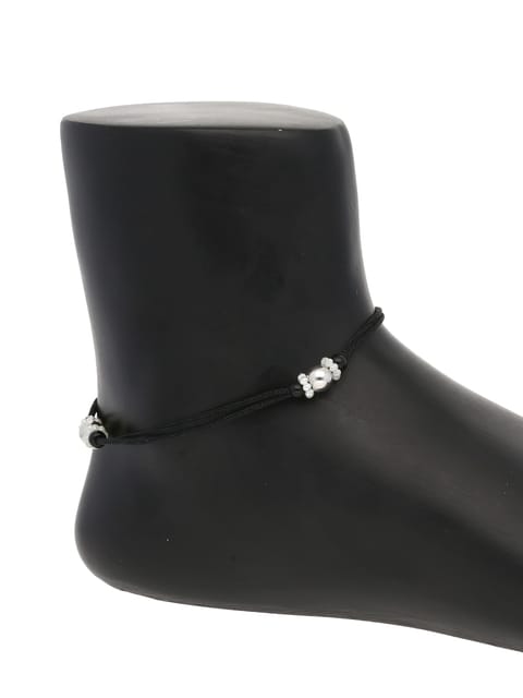 Western Loose Anklet in Black & White color - KIR39