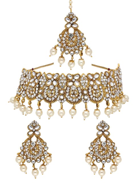 Traditional Necklace Set in Gold finish - STU5206