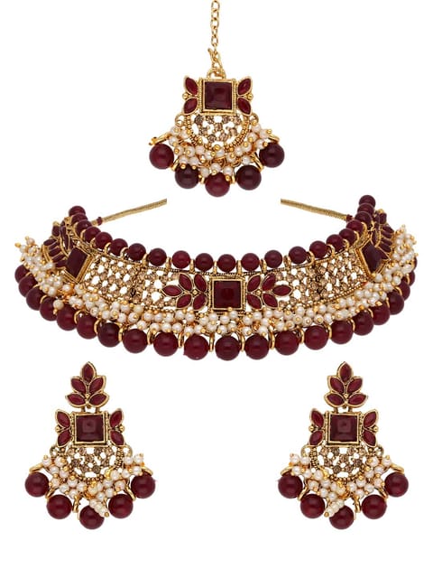 Traditional Necklace Set in Gold finish - AVM1101