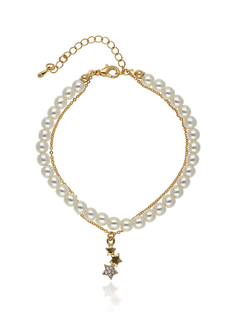Pearls Loose / Link Bracelet in Gold finish - CNB25489