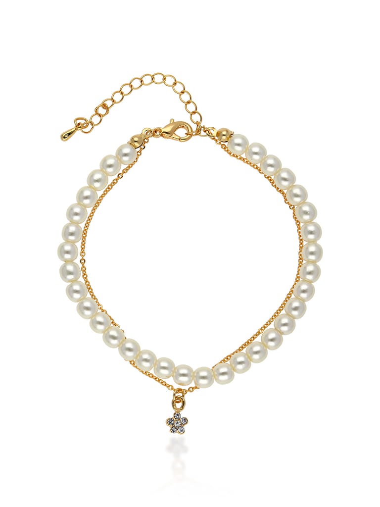 Pearls Loose / Link Bracelet in Gold finish - CNB25493