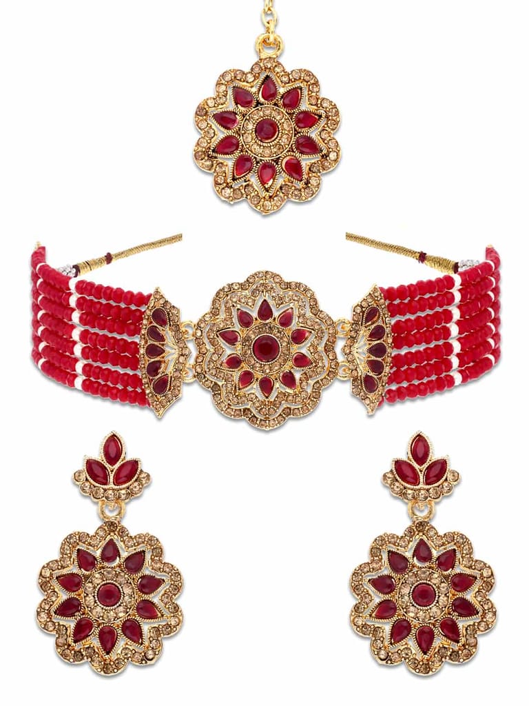 Traditional Choker Necklace Set in Gold finish - AVM610