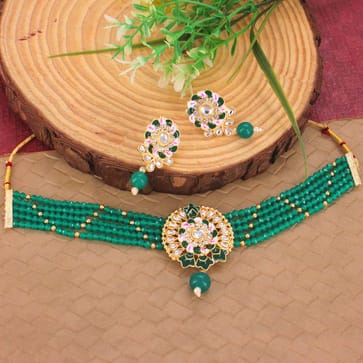 Kundan Choker Necklace Set in Gold finish - PRT2688