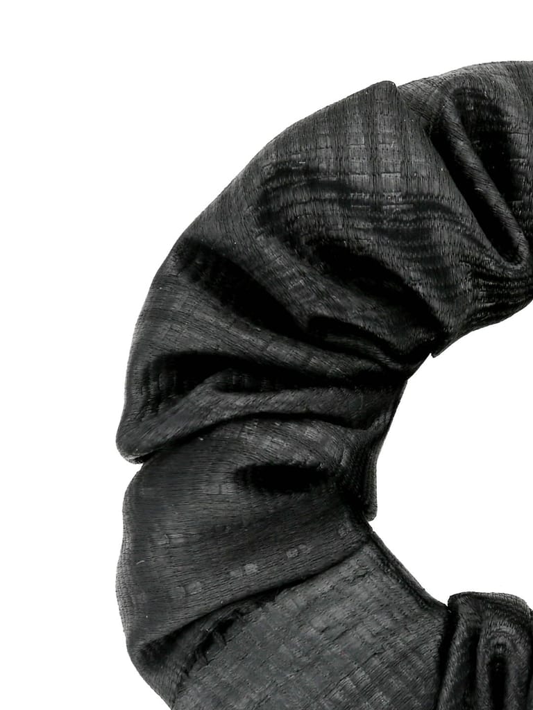 Plain Scrunchies in Black color - BHE5019