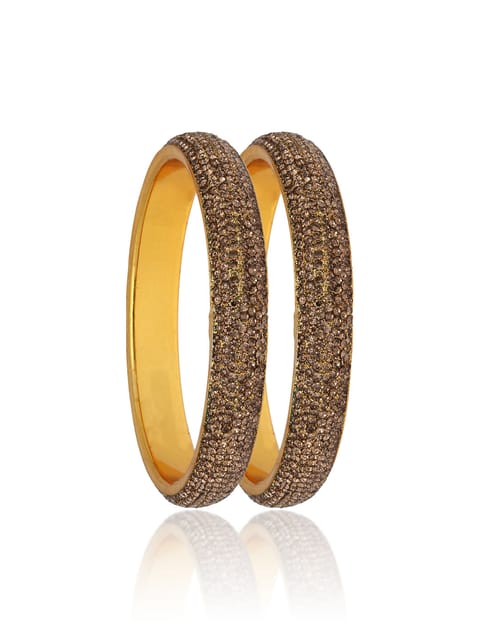 Traditional Bangles in Gold finish - CNB31168