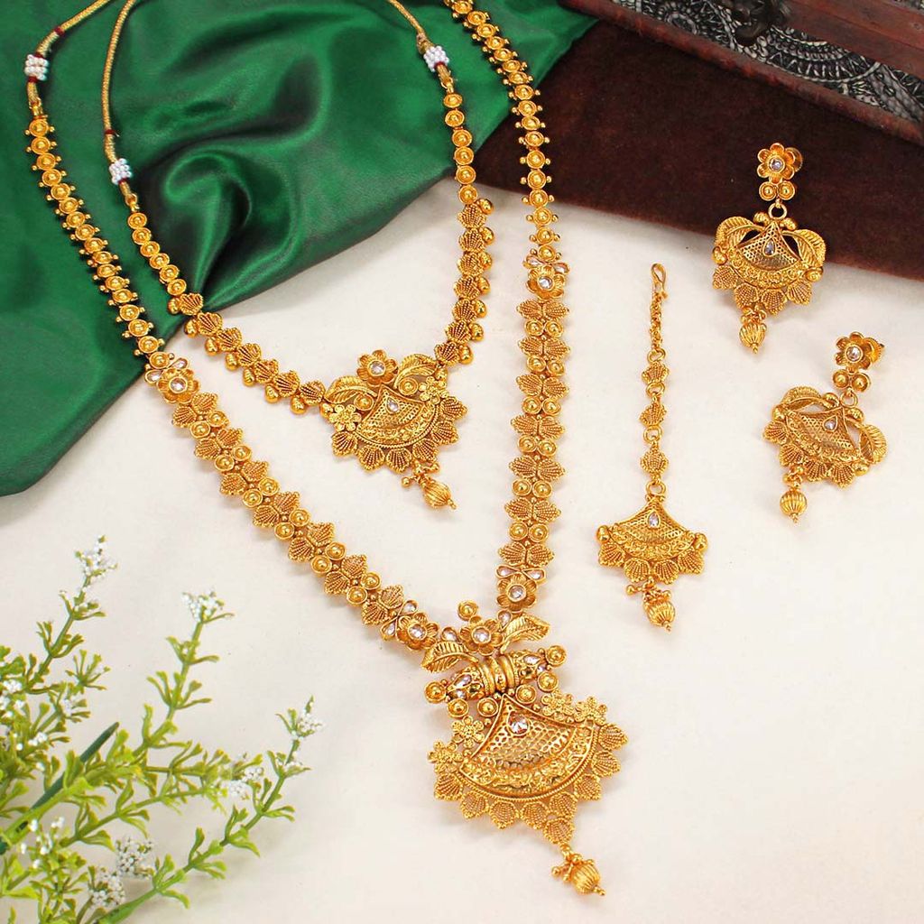 Antique Long Necklace Set in Gold finish - AMN232