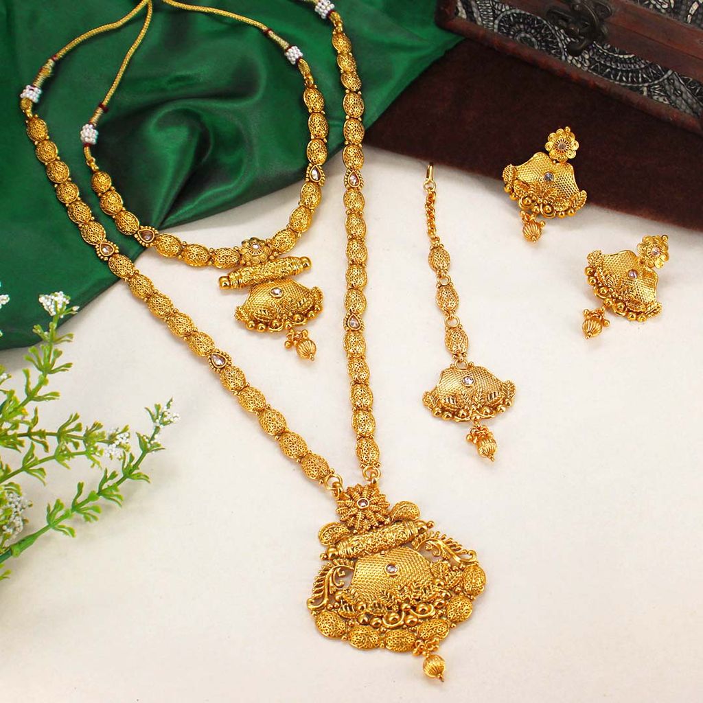 Antique Long Necklace Set in Gold finish - AMN233