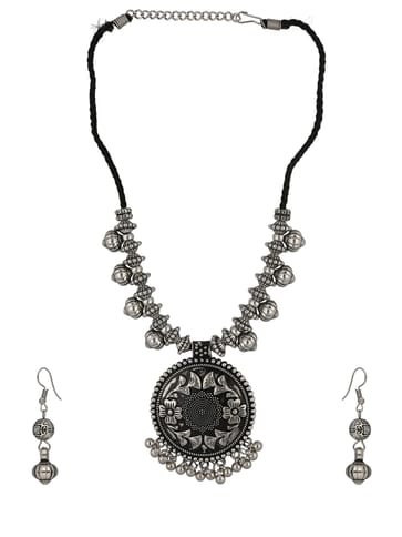 Oxidised Long Necklace Set in Black color - CNB33923
