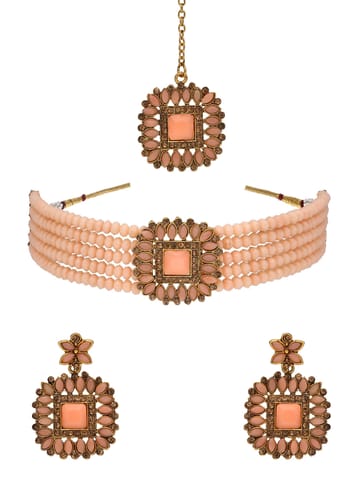 Traditional Choker Necklace Set in Gold finish - AVM688