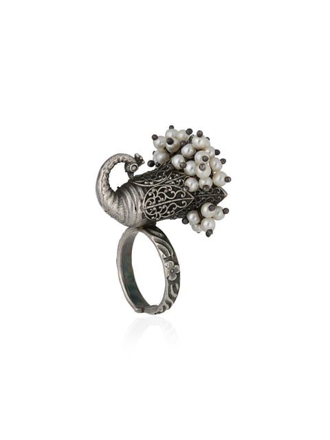 Finger Ring in Oxidised Silver finish - CNB35968