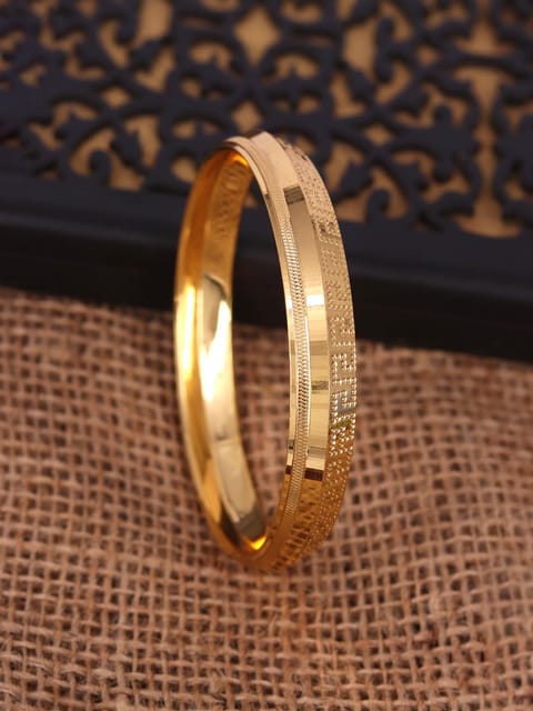 Western Style Wrist Bracelet / Kada for Men - SHU354