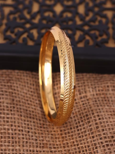 Western Style Wrist Bracelet / Kada for Men - SHU370