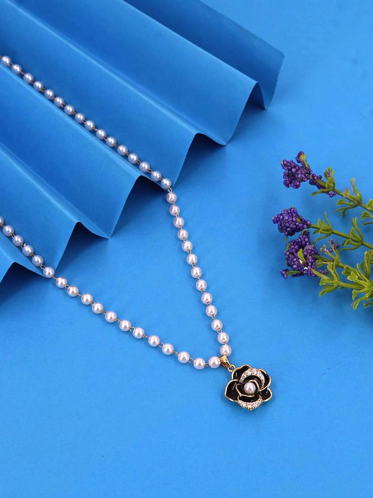 Pearls Mala with Pendant in Black & White color - CNB37797