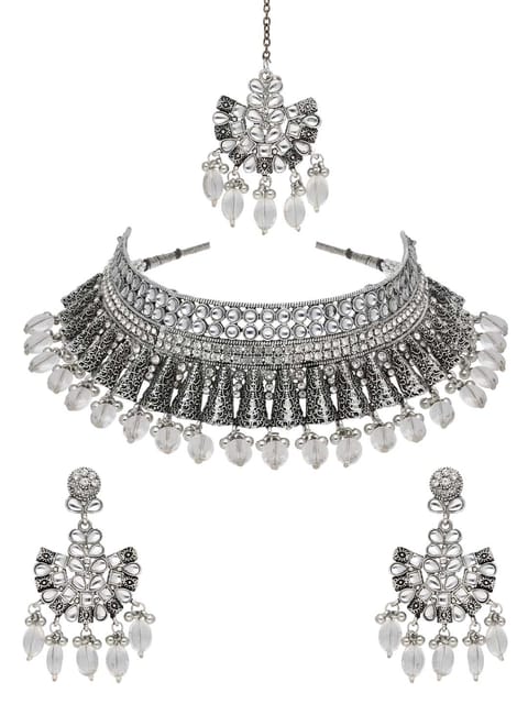 Oxidised Choker Necklace Set in White color - CNB38169