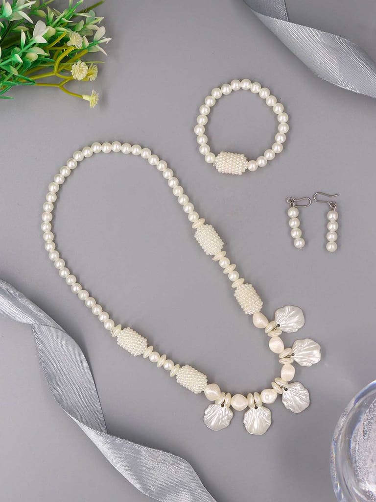 Pearls Mala set with Bracelet for Kids - WOM1500