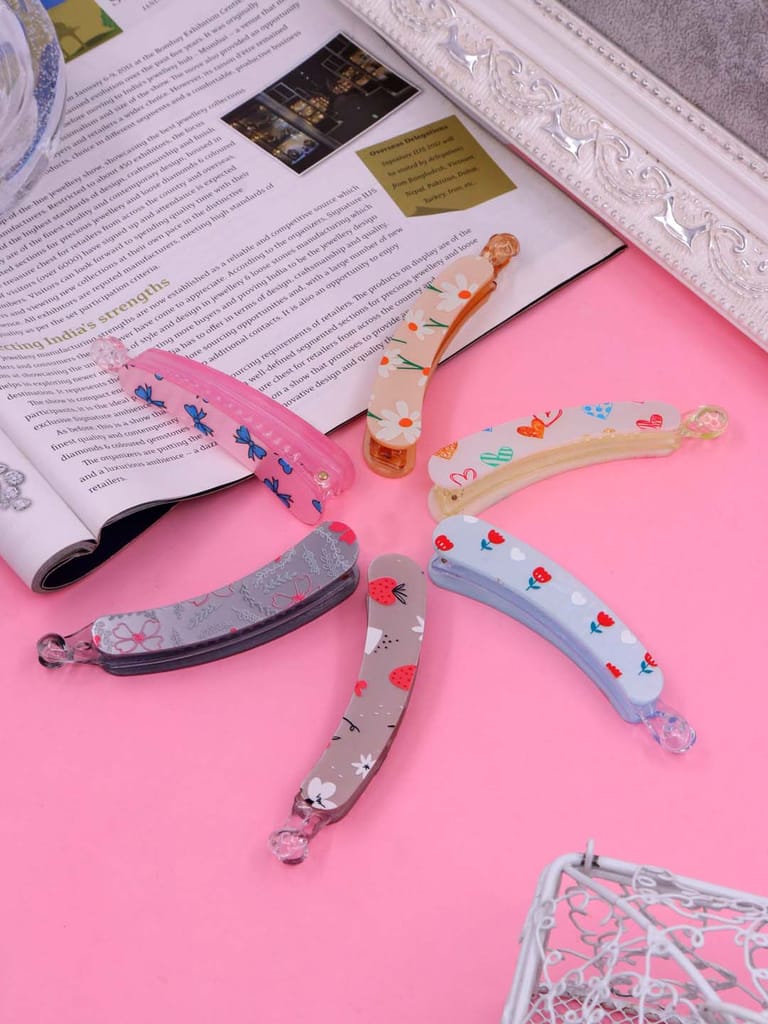 Printed Banana Clip in Assorted color - CNB39677