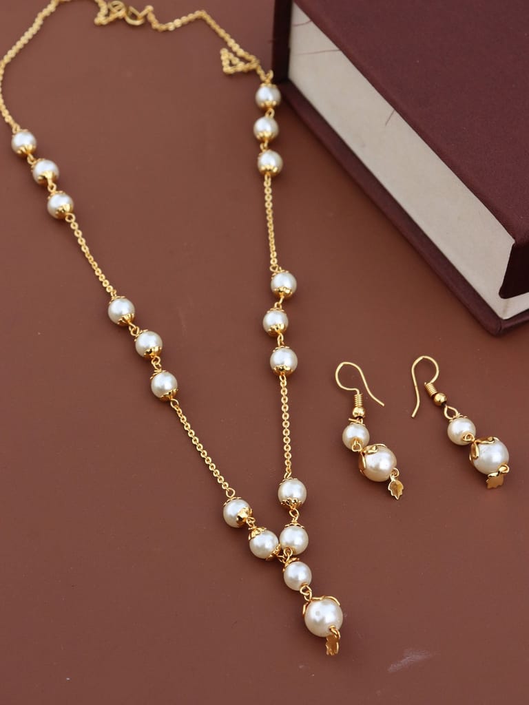 Western Necklace Set in Gold finish - M654