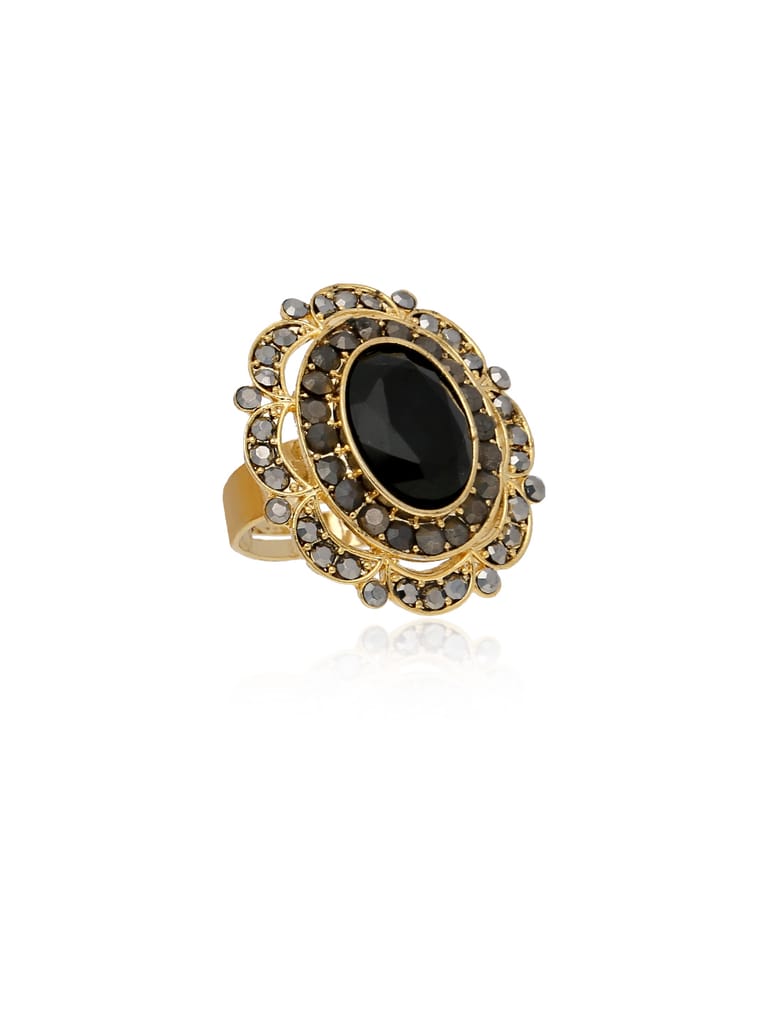 Traditional Finger Ring in Gold finish - CNB30048