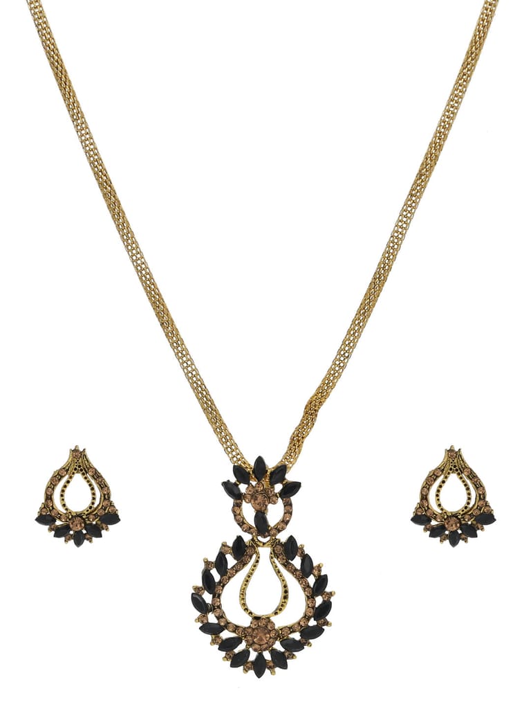 Traditional Pendant Set in Gold finish - CNB42093