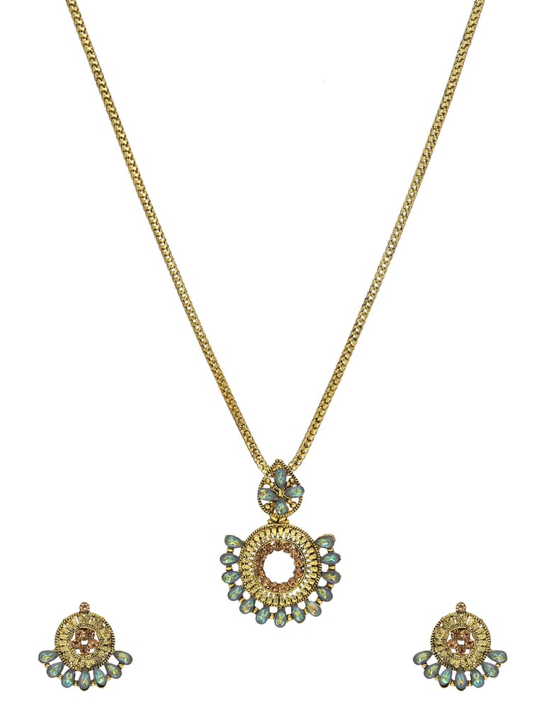 Traditional Pendant Set in Gold finish - CNB42125