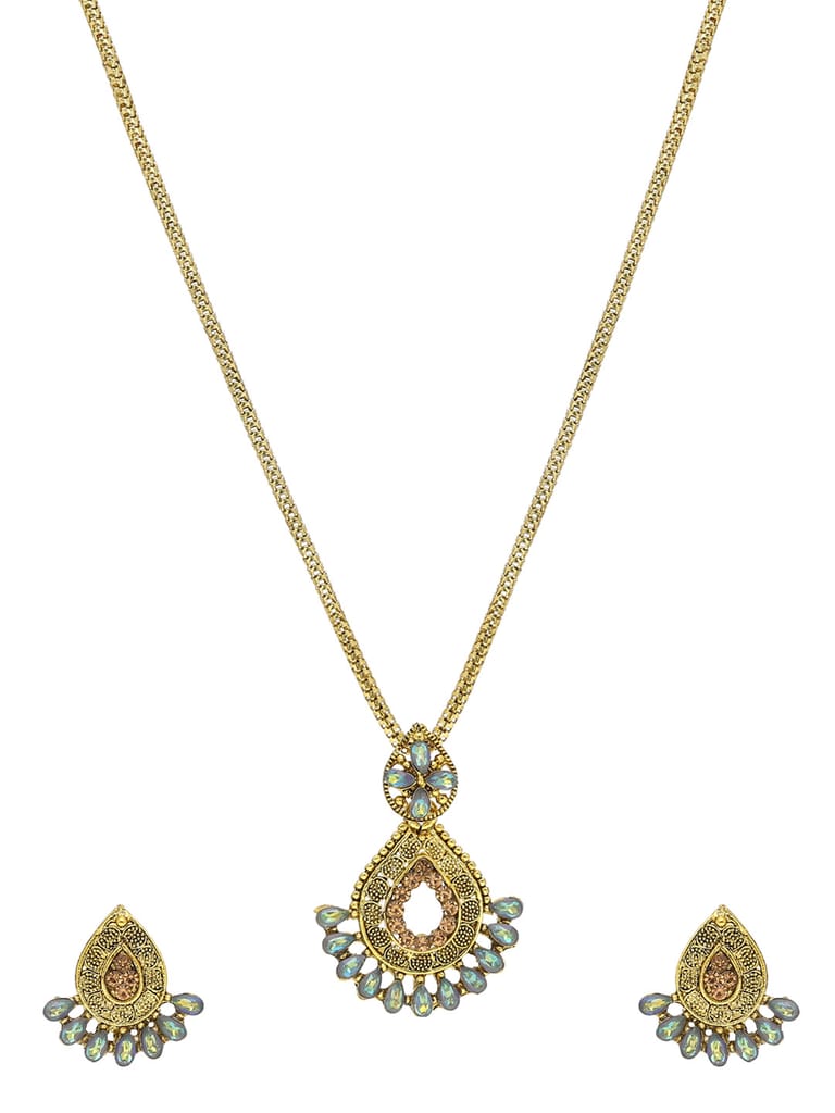 Traditional Pendant Set in Gold finish - CNB42201