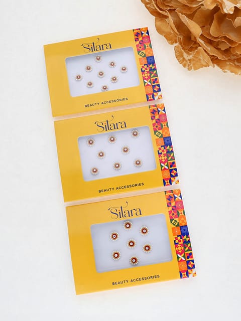 Traditional Bindis in Red color - D325