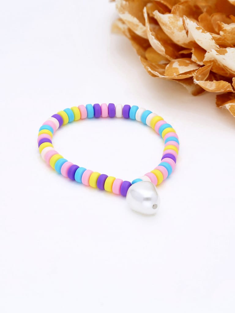 Western Elasticated Bracelet in Multicolor color - THF549