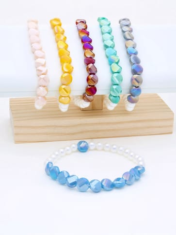 Western Elasticated Bracelet in Assorted color - THF559