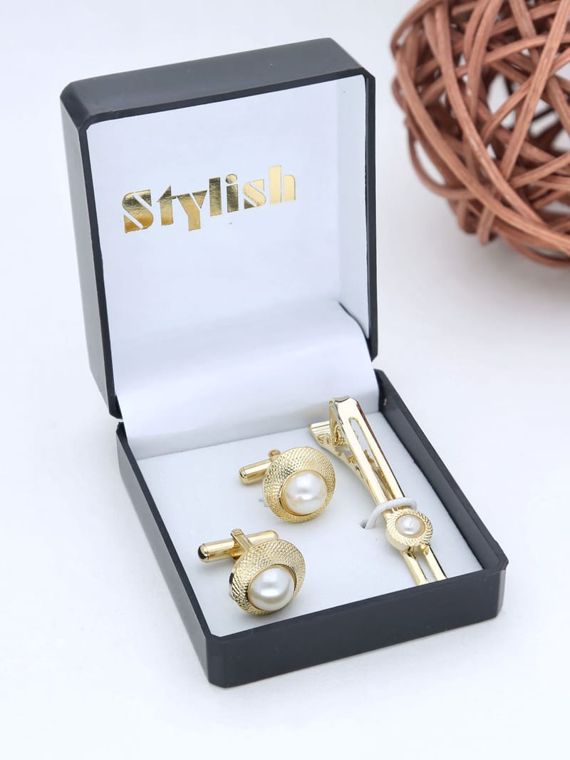 Cufflinks with Tie Clip in Gold finish - THF1532
