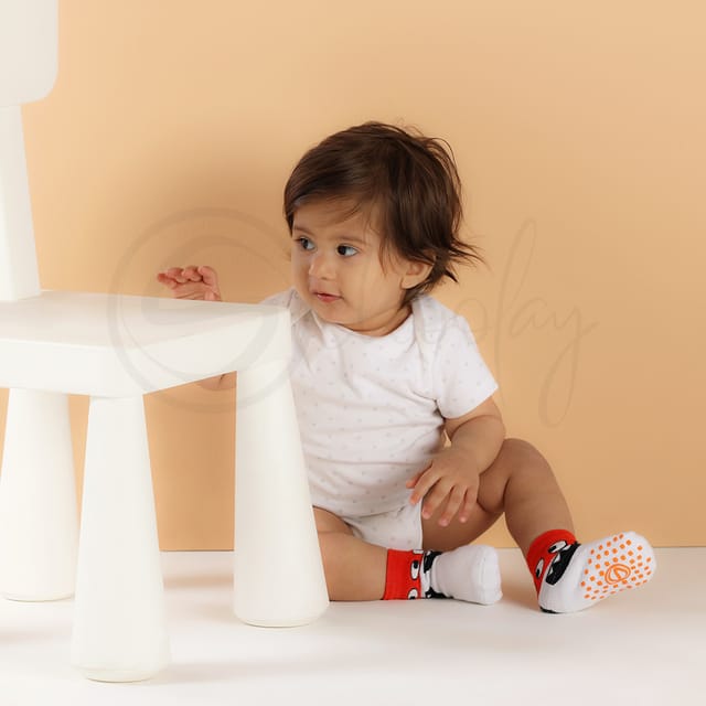 Anti Skid Infant Cotton Socks + Knee Pad + Bandana Drooling Bib (Red & White) (0- 2 Years)