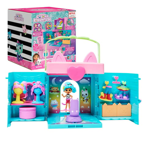 Gabby’s Dollhouse, Dress-Up Closet Portable Playset with a Gabby Doll, Surprise Toys and Photo Shoot Accessories