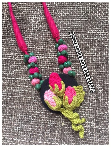 Gulaab Crochet Neckpiece