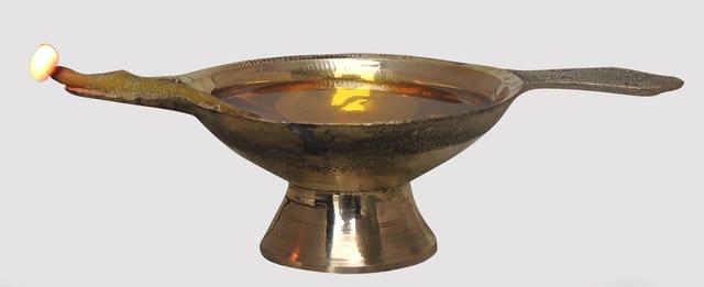 Brass Table Decor Oil Lamp Deepak No. 2  (MOQ-  12 Pcs.) - 4*2.2*1.2 inch (F626 C)