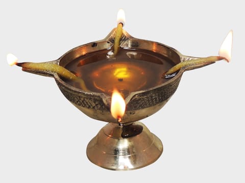 Brass Table Decor Oil Lamp Deepak 4 Wicks  (MOQ- 6 Pcs.) - 2.8*2.8*2 inch (F633 E)