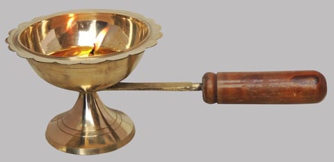 Brass Table Decor Oil Lamp Deepak With Wooden Handle - 7.8*4*2.7 Inch (F627 E)