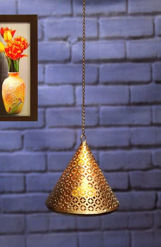 Iron Showpiece Pyramid Candle Holder ,Diwali Gift Item - 4.5*4.5*4.2 Inch (I153 A)