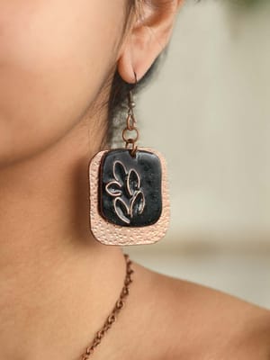 Phyllo earrings - Coal
