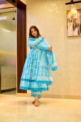 New Anarkali Kurta Set With New Style