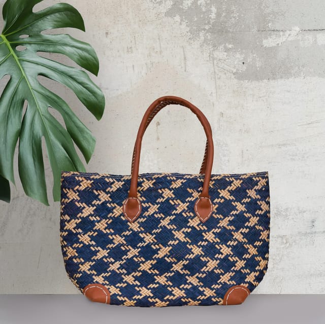 Potli/ Botua | Women accessories bags, Woman bags handbags, Bagpack
