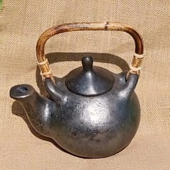 Terracotta by Sachii "Longpi Black Pottery Flame-Safe Kettle"