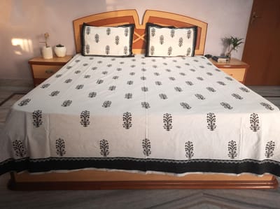 Premium quality super soft Pure cotton hand block printed King Size bedsheet with two reversible pillow covers in traditional print in Black and white color