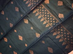 Bengal Pure Linen Saree in Forest Green with Beautiful Gold Zari Work