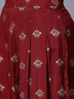 Traditional Kurta With Palazzo Second Closer