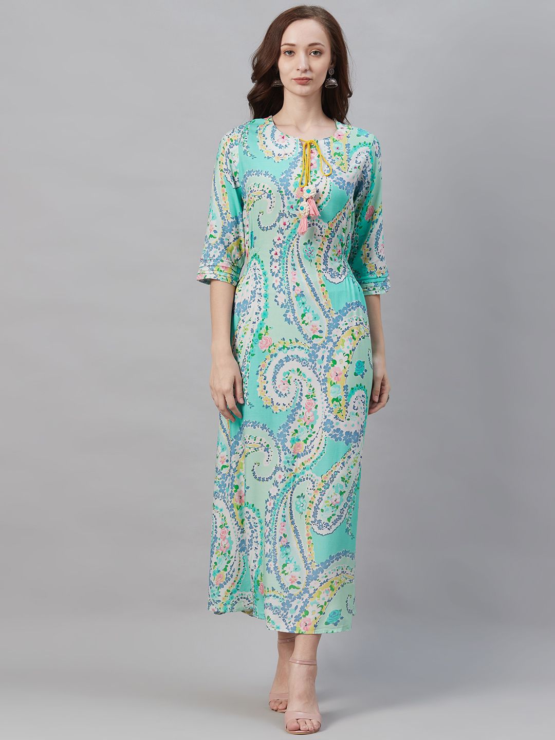 Round Neck Floral Dress Front