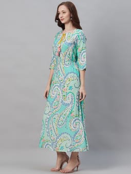 Round Neck Floral Dress Closer Two
