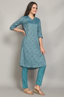 Printed Kurta With Trouser Closer Two