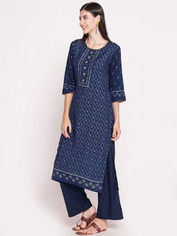 Geometrical Printed Kurta Pant Dupatta Closer One