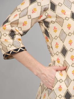 Short Kurta Trouser Dupatta Closer Three