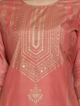 Ornamental Printed Kurta Closer Three