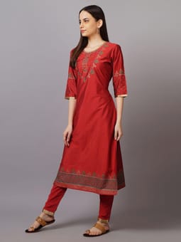 Ornamental Kurta With Trouser First Closer